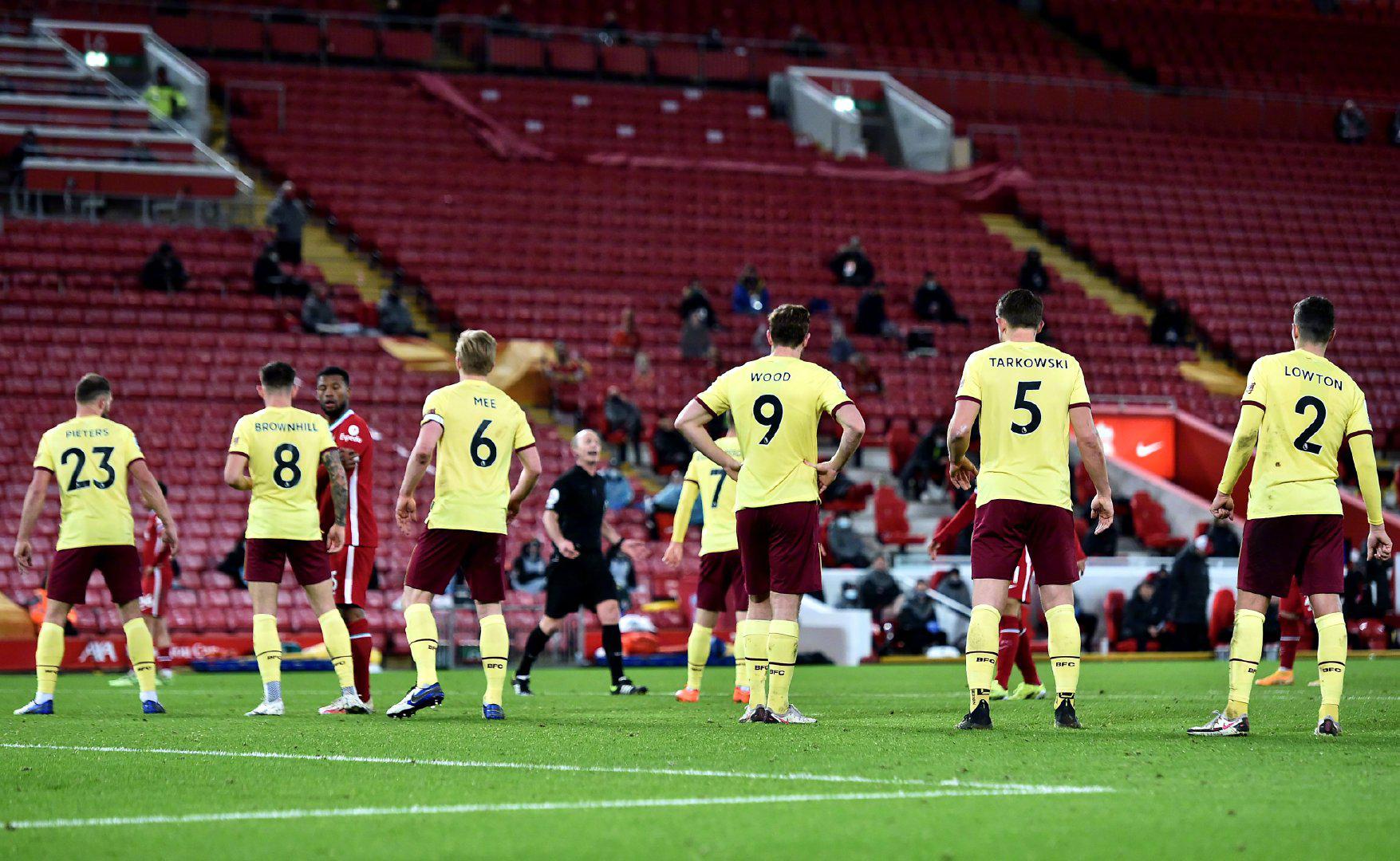 通过亲自上 通过亲自上